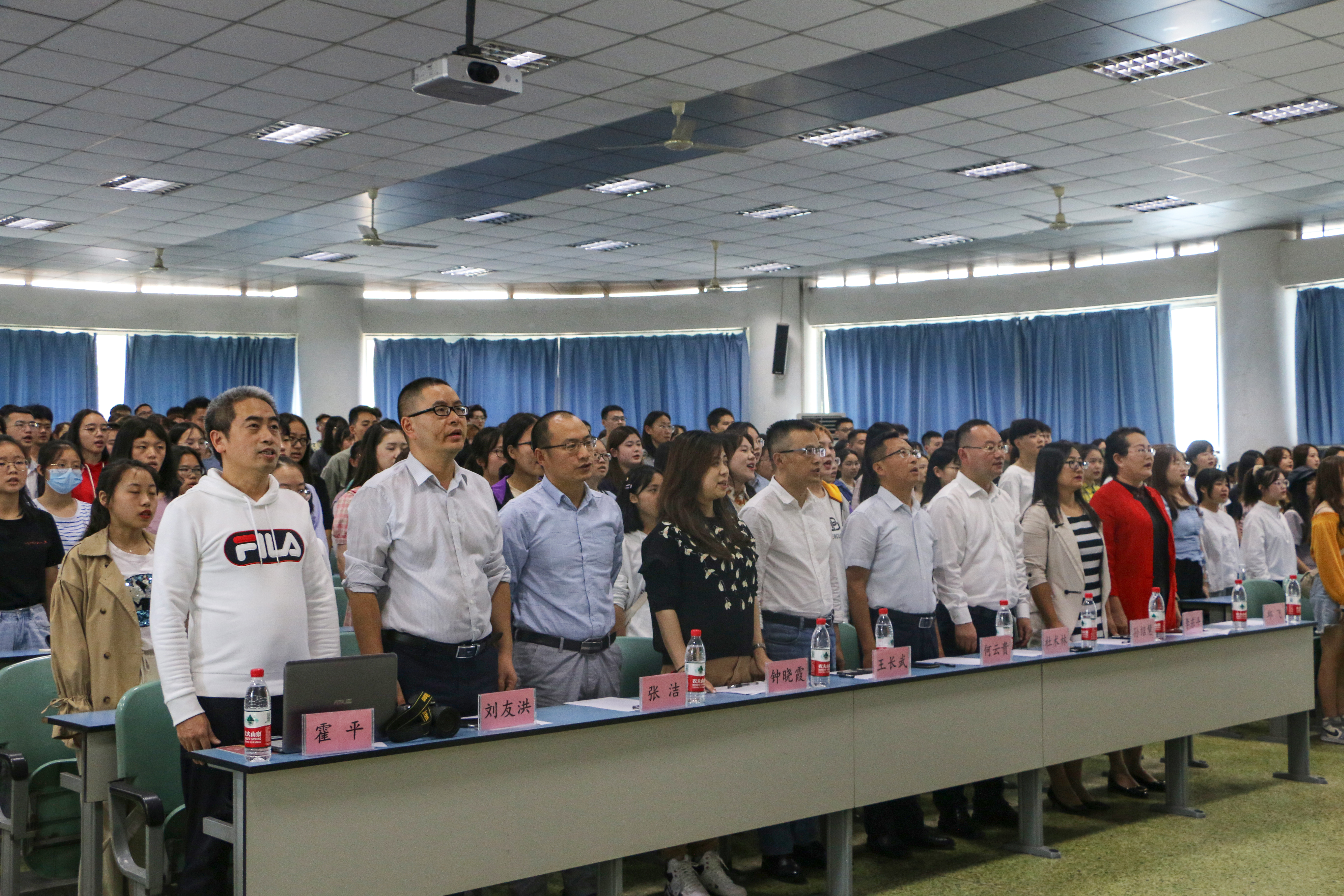 1600826296577030452.jpg 2.jpg