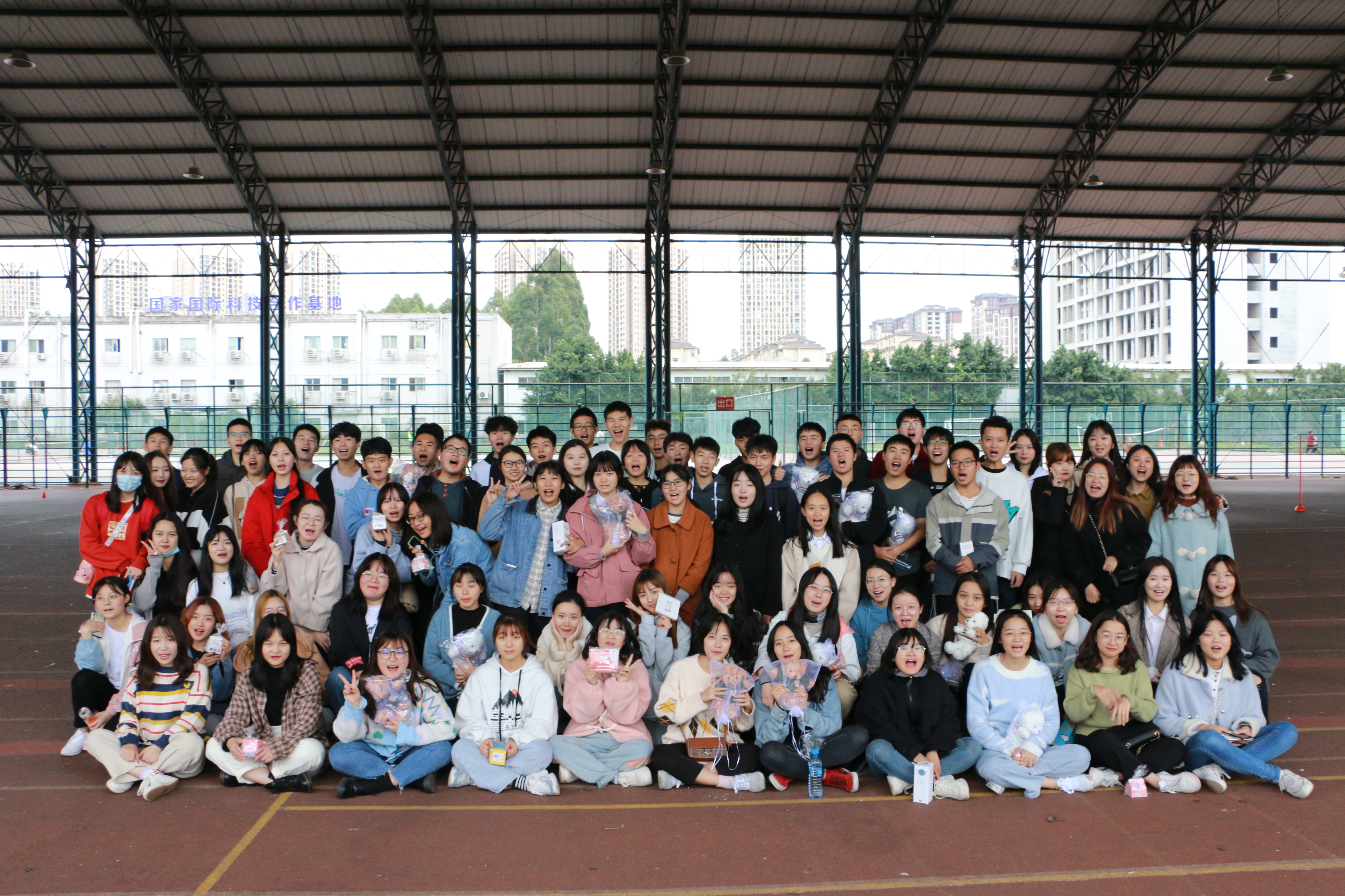 1606309113255056622.jpg 3.jpg